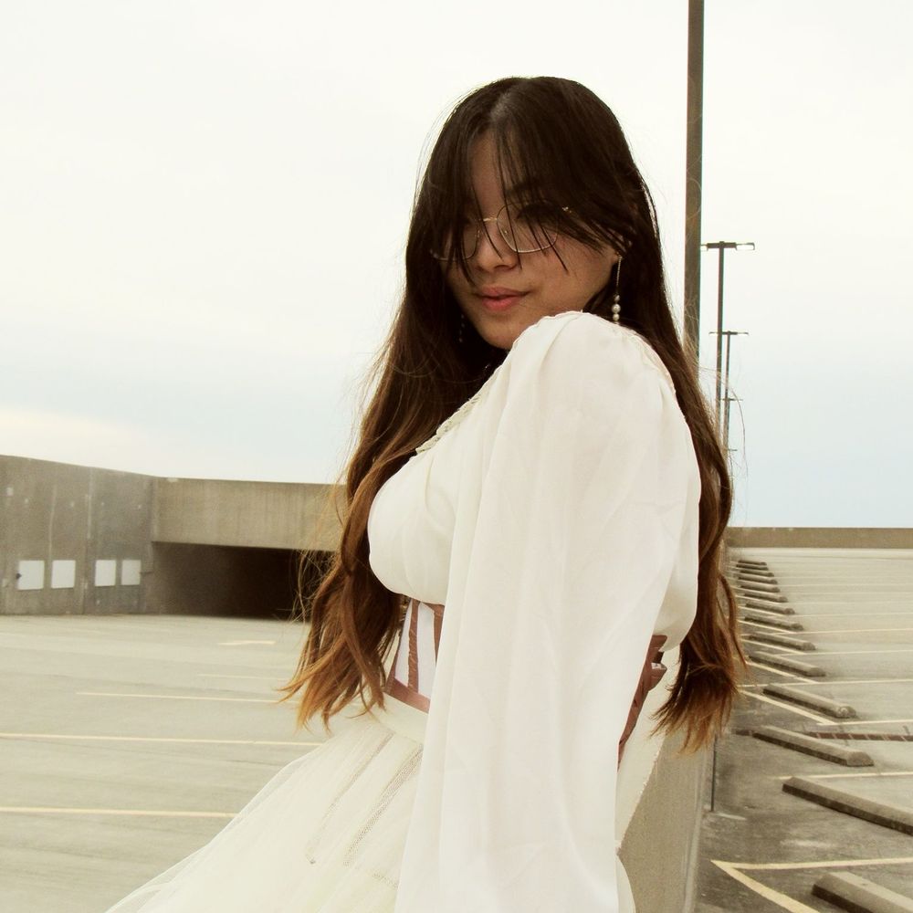 Meet your Posher, Linh